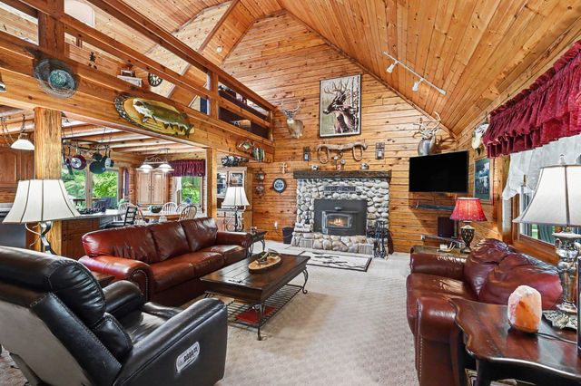 46968 Meadow Lane, Decatur, MI 49045