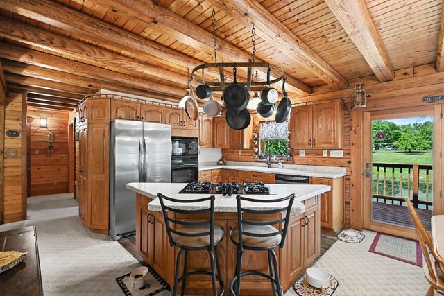46968 Meadow Lane, Decatur, MI 49045