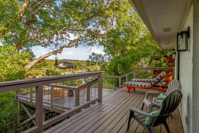 18302 W Rim DR, Jonestown, TX 78645