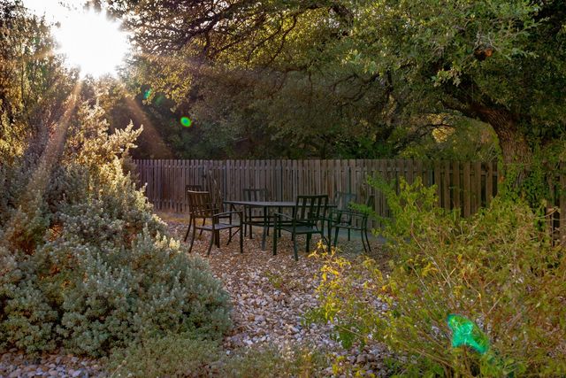 18302 W Rim DR, Jonestown, TX 78645