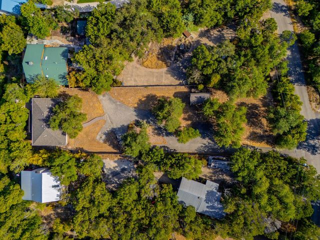 18302 W Rim DR, Jonestown, TX 78645