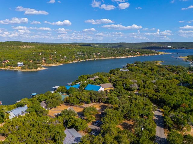 18302 W Rim DR, Jonestown, TX 78645