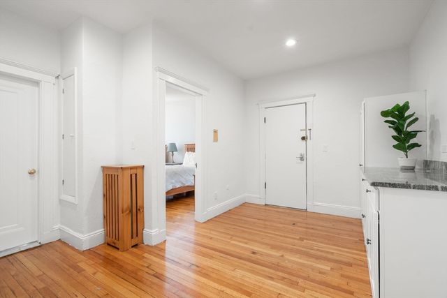 461 Washington Street 1, Brookline, MA 02446