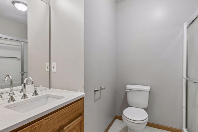 2085 Saint Johns Court, Woodbury, MN 55129