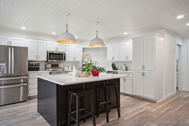 17955 E Highway 20 Highway, Claremore, OK 74019