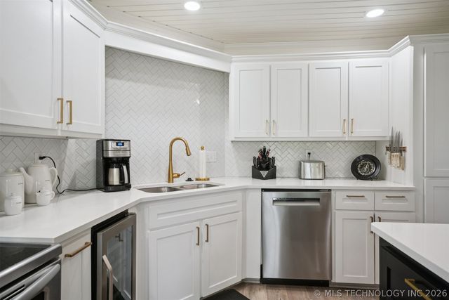 17955 E Highway 20 Highway, Claremore, OK 74019