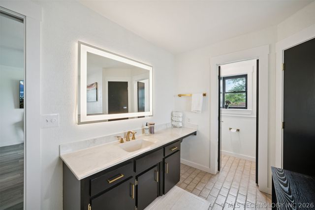 17955 E Highway 20 Highway, Claremore, OK 74019