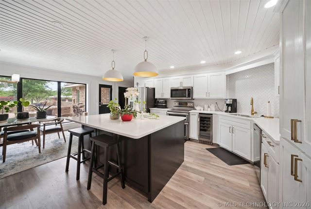 17955 E Highway 20 Highway, Claremore, OK 74019