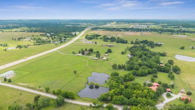17955 E Highway 20 Highway, Claremore, OK 74019