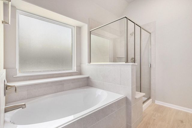 33 Cattle Drive, Bay City, TX 77414