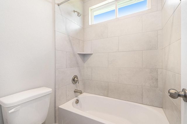 33 Cattle Drive, Bay City, TX 77414