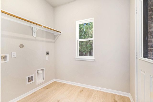 33 Cattle Drive, Bay City, TX 77414