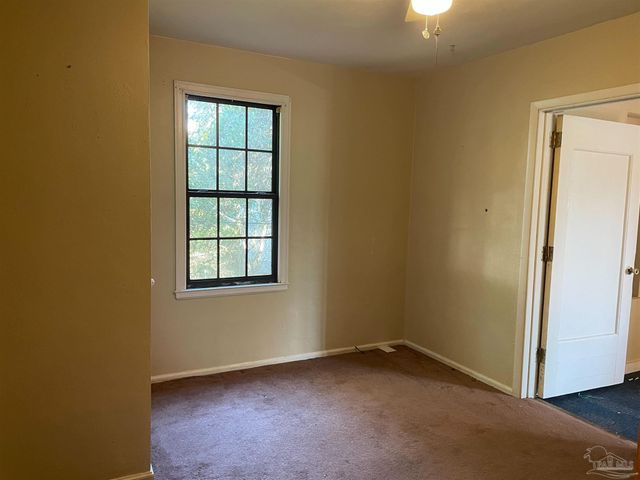 305 Greve Rd, Pensacola, FL 32507