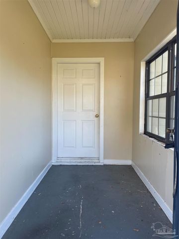 305 Greve Rd, Pensacola, FL 32507