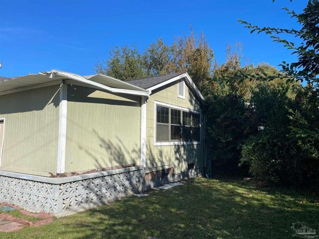 305 Greve Rd, Pensacola, FL 32507