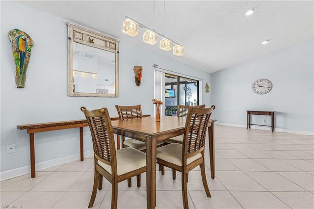 920 SE 33rd ST, Cape Coral, FL 33904