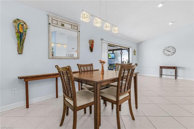 920 SE 33rd ST, Cape Coral, FL 33904