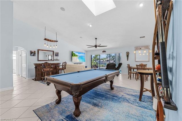 920 SE 33rd ST, Cape Coral, FL 33904