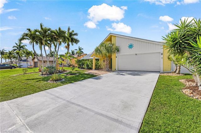 920 SE 33rd ST, Cape Coral, FL 33904