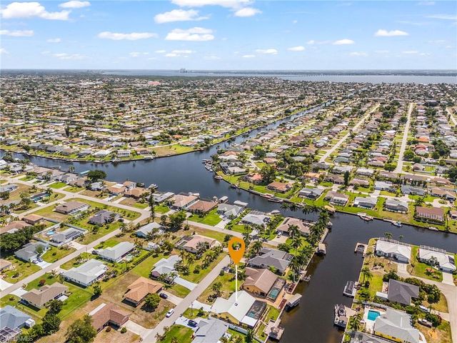 920 SE 33rd ST, Cape Coral, FL 33904