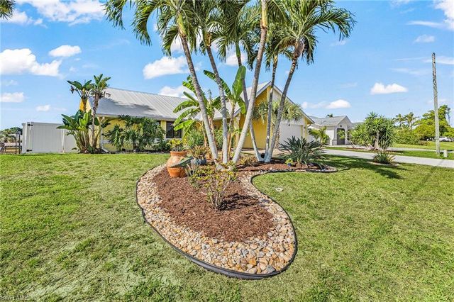 920 SE 33rd ST, Cape Coral, FL 33904