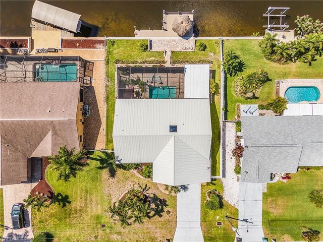 920 SE 33rd ST, Cape Coral, FL 33904