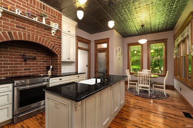 818 Emerald Drive, Lafayette, IN 47905