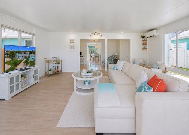 480 S BAYSHORE DRIVE, Madeira Beach, FL 33708