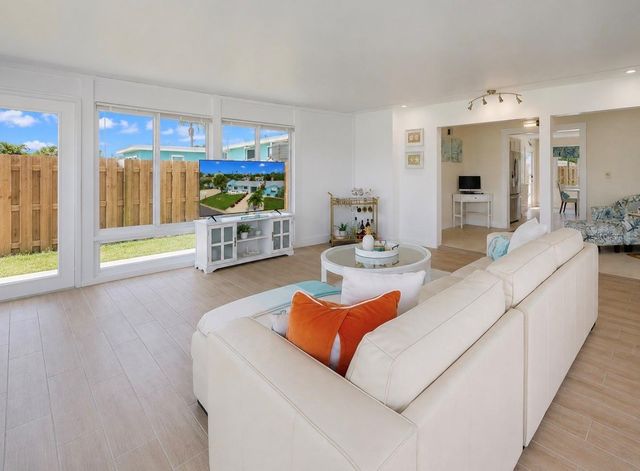 480 S BAYSHORE DRIVE, Madeira Beach, FL 33708