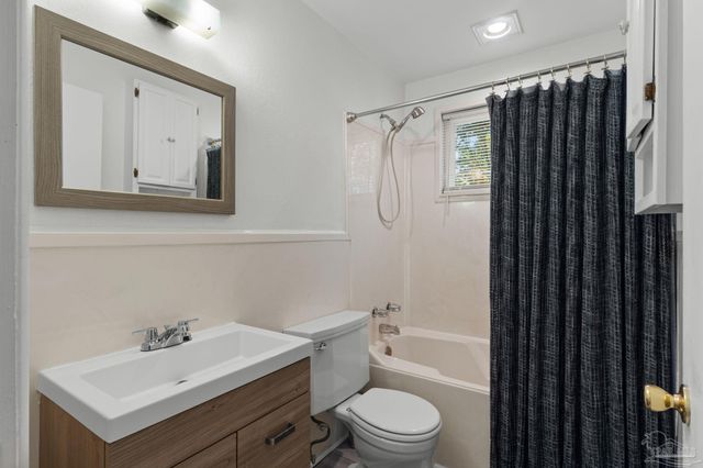 622 N 63rd Ave, Pensacola, FL 32506