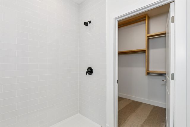 319 W Boxthorn, Andover, KS 67002