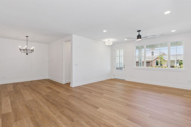 319 W Boxthorn, Andover, KS 67002