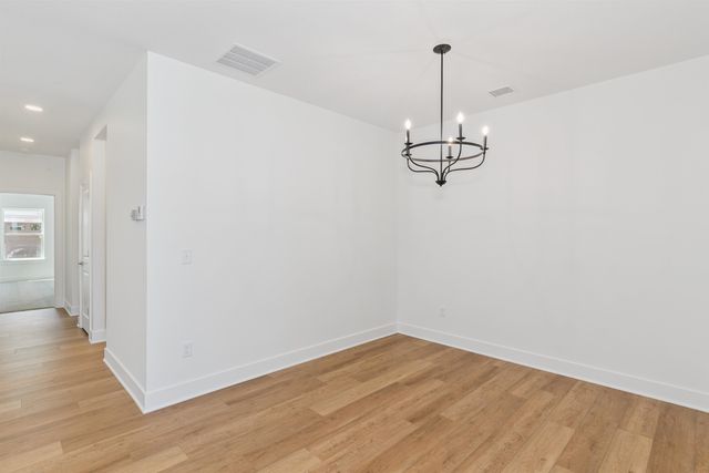 319 W Boxthorn, Andover, KS 67002