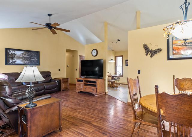 423 Fernwood Lane, Muskegon, MI 49442