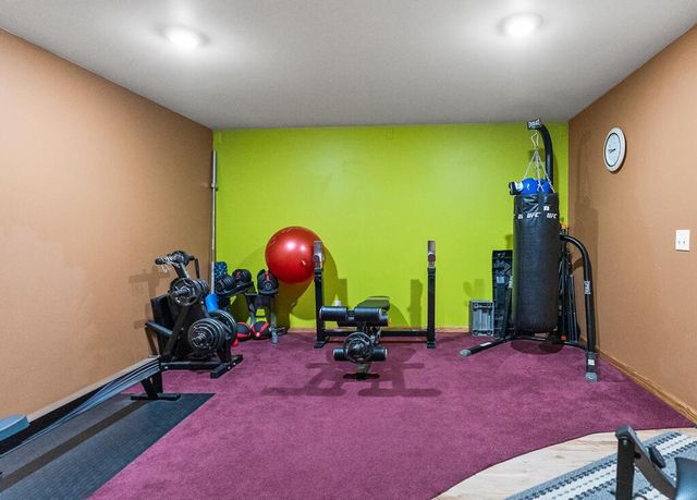 423 Fernwood Lane, Muskegon, MI 49442