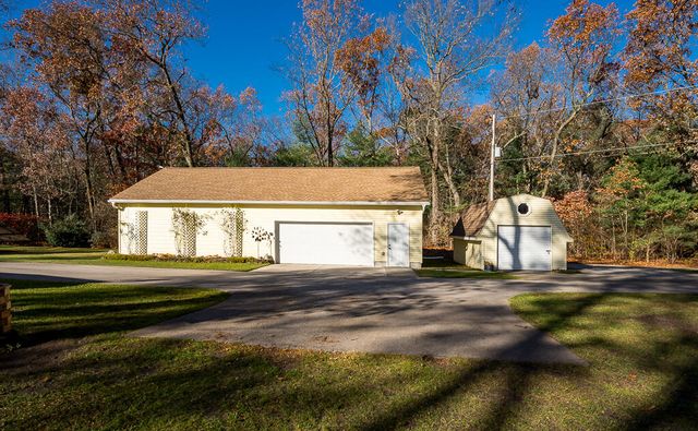 423 Fernwood Lane, Muskegon, MI 49442