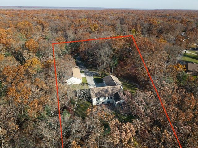 423 Fernwood Lane, Muskegon, MI 49442