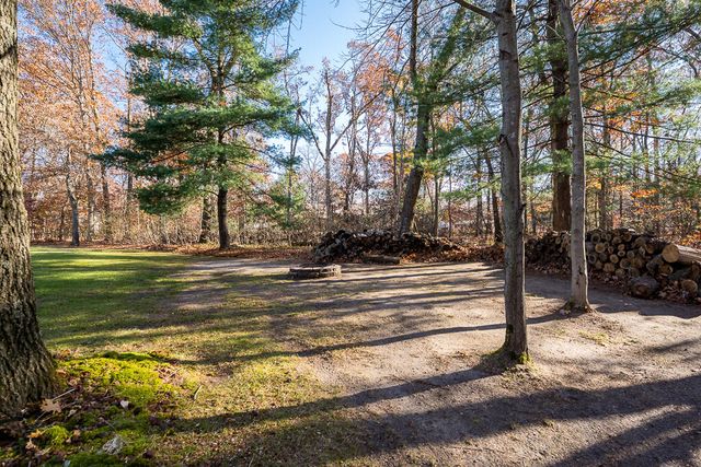 423 Fernwood Lane, Muskegon, MI 49442