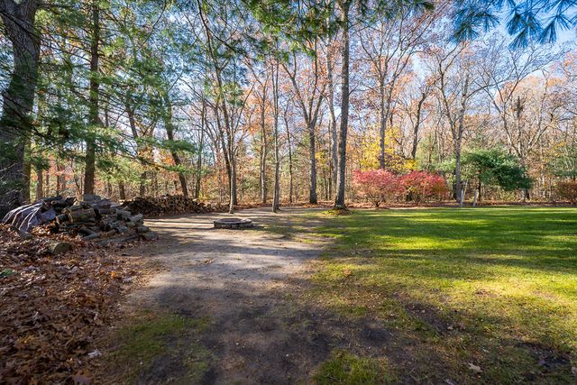 423 Fernwood Lane, Muskegon, MI 49442