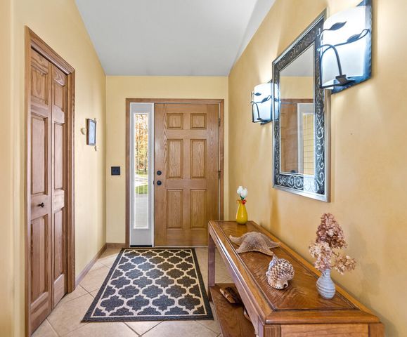 423 Fernwood Lane, Muskegon, MI 49442