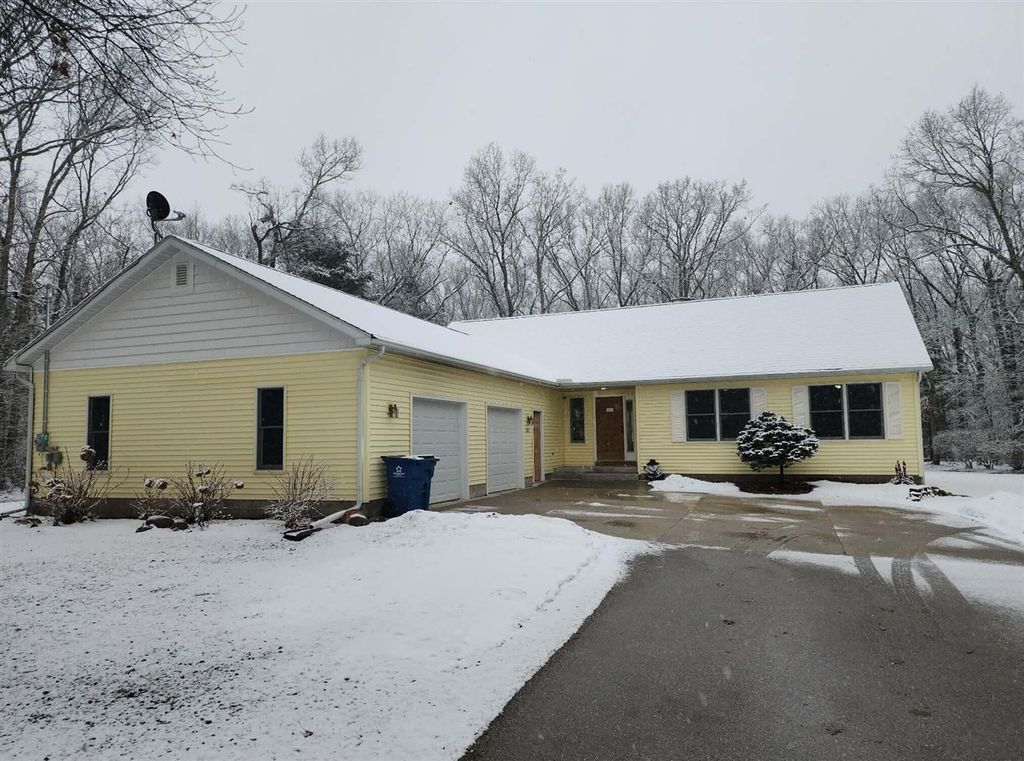 423 Fernwood Lane, Muskegon, MI 49442