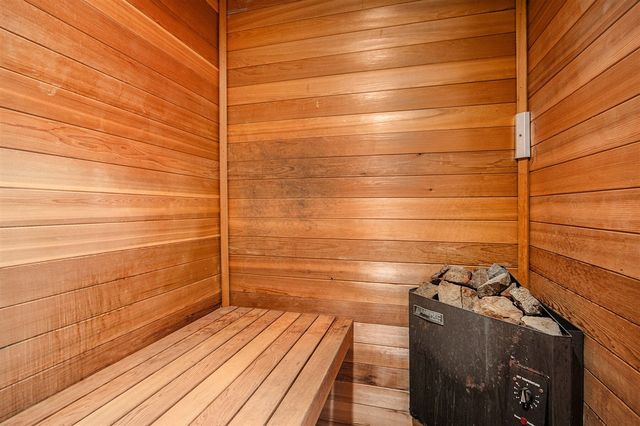 1734 Embury Road, Kalamazoo, MI 49008