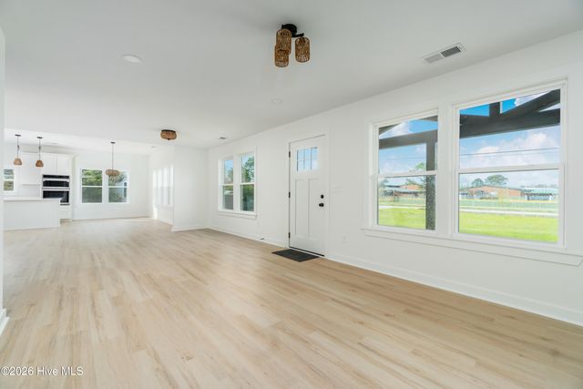 458 Campen Road, Beaufort, NC 28516