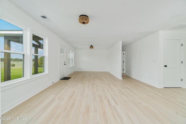 458 Campen Road, Beaufort, NC 28516