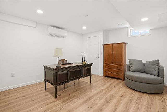 8 Jackson Dr 8, Upton, MA 01568