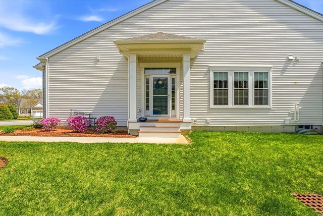 8 Jackson Dr 8, Upton, MA 01568