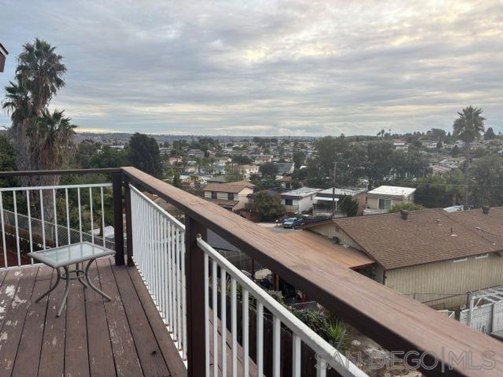 944 Maya St, Spring Valley, CA 91977