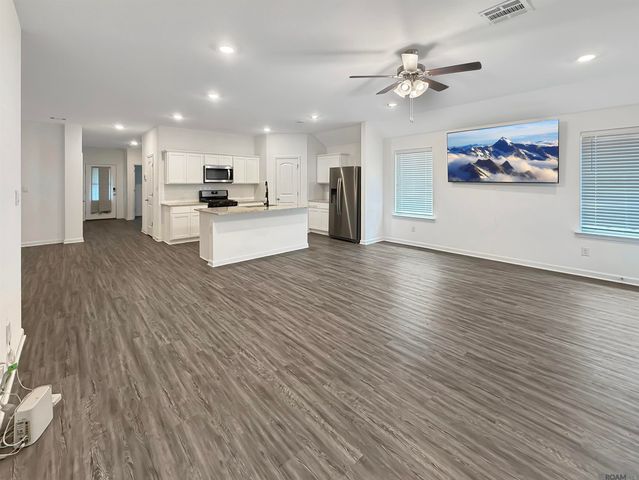 7747 Joe Lynn Trails, Denham Springs, LA 70726