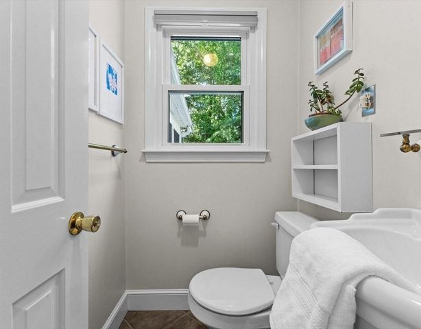 9 Pleasantview Terrace, Framingham, MA 01701