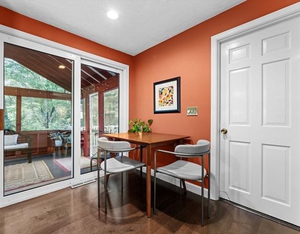 9 Pleasantview Terrace, Framingham, MA 01701